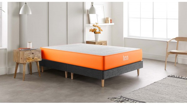 Use our bespoke ‘Build Your Bed’ maker to create a custom made bed, exactly how you want it. Choose between our two bed frames, our two mattress (or none), and from four fabric colours and five sizes.